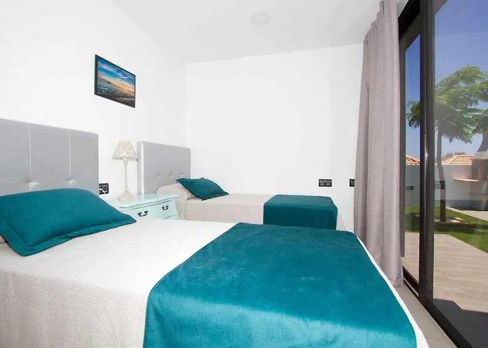 Five Dreams , 2 Piscina Privada